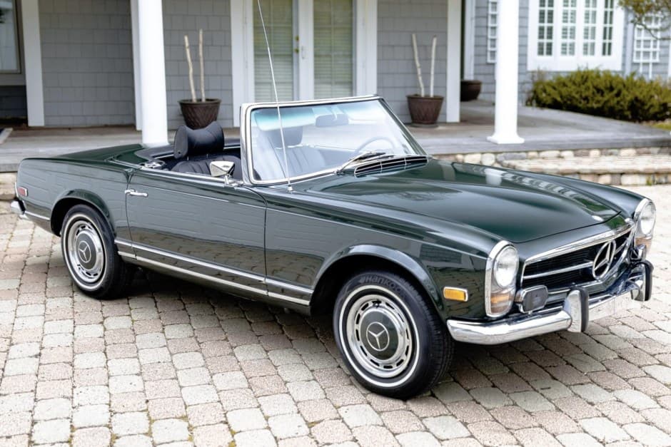1969 Mercedes-Benz W113 SL sold for $139,500