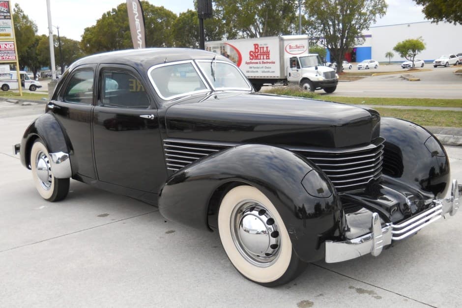 1936 Cord 810/812 sold for $46,750
