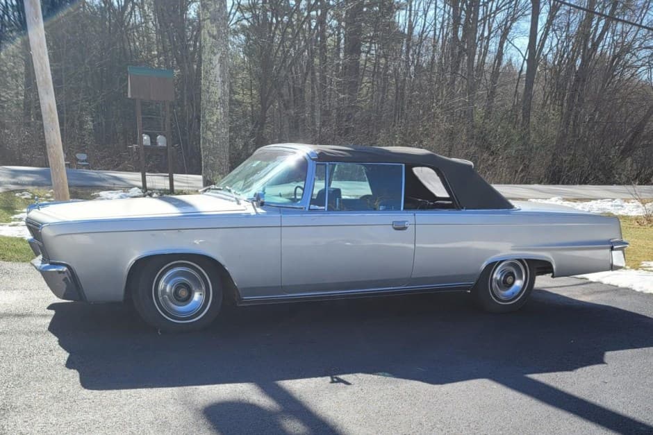 1965 Chrysler Imperial sold for $6,666