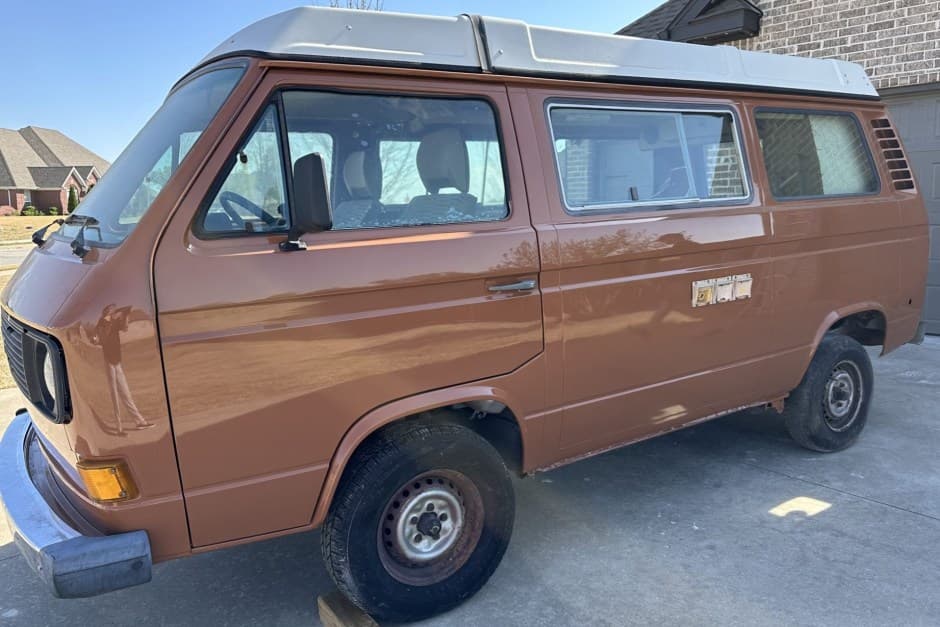 1981 Volkswagen Vanagon sold for $3,300