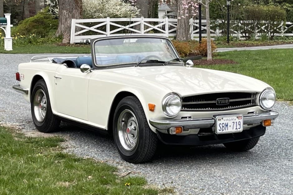 1974 Triumph TR6 sold for $10,250
