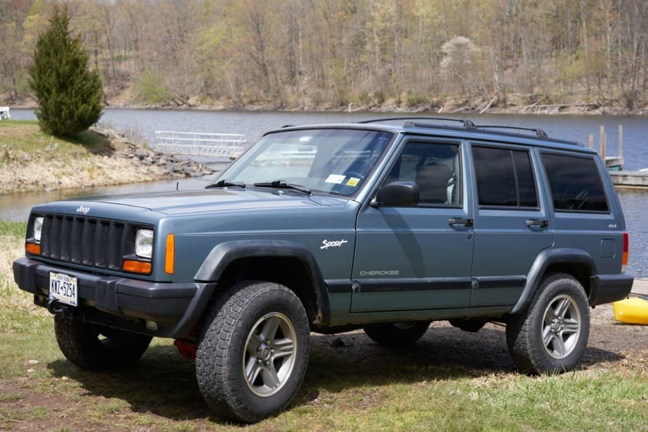 1998 Jeep XJ Cherokee sold for $19,000