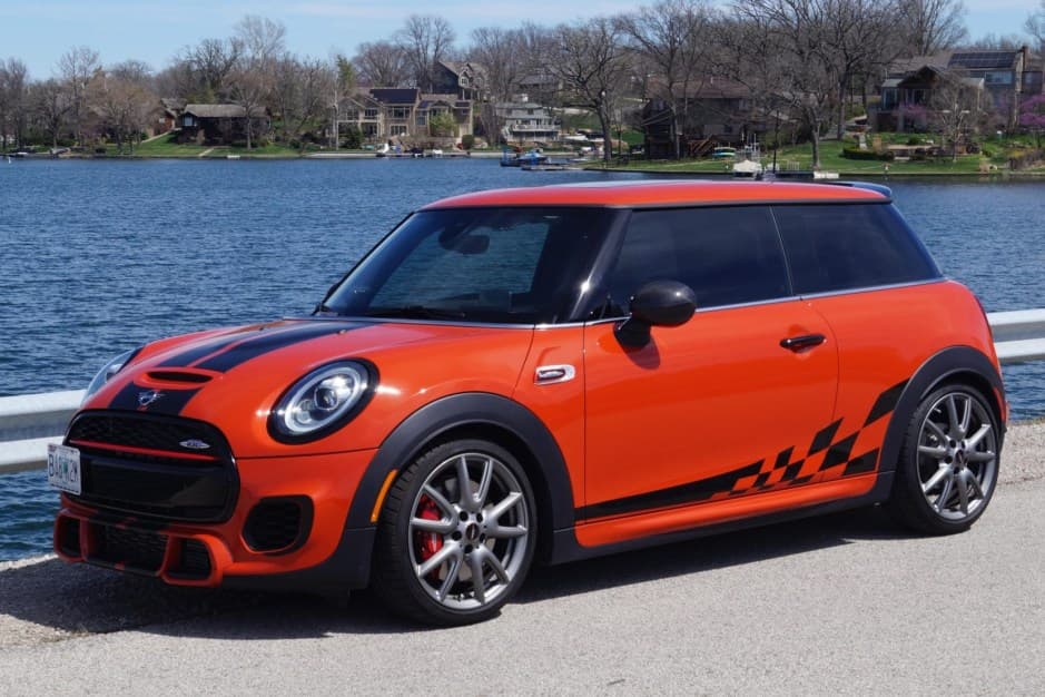 2019 Mini F55 & F56 Cooper, Cooper S, & John Cooper Works sold for $35,250