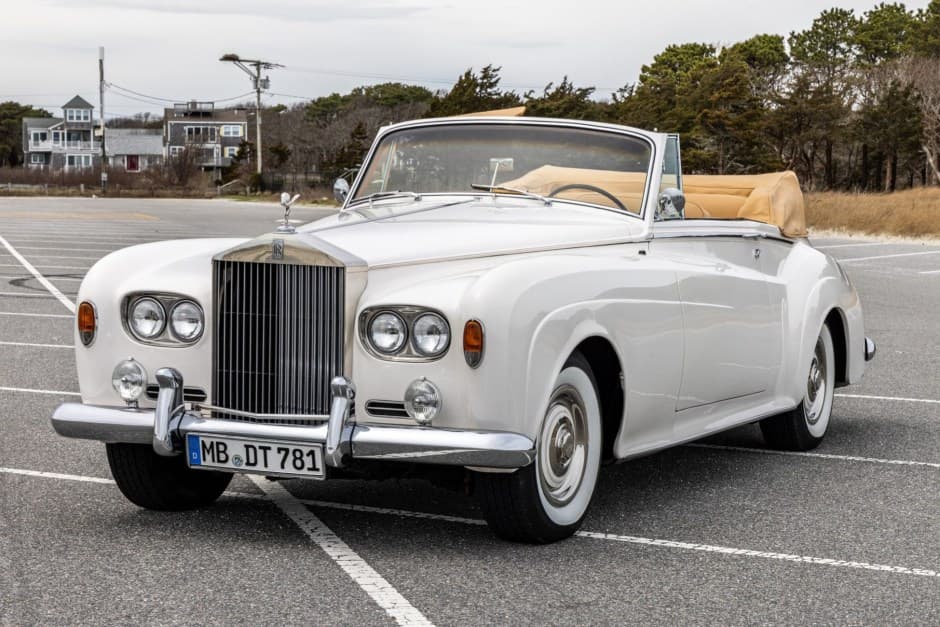 1965 Rolls-Royce Silver Cloud & Phantom V sold for $118,000