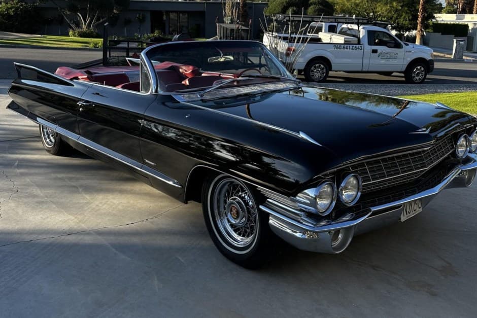 1961 Cadillac Series 62 sold for $61,500