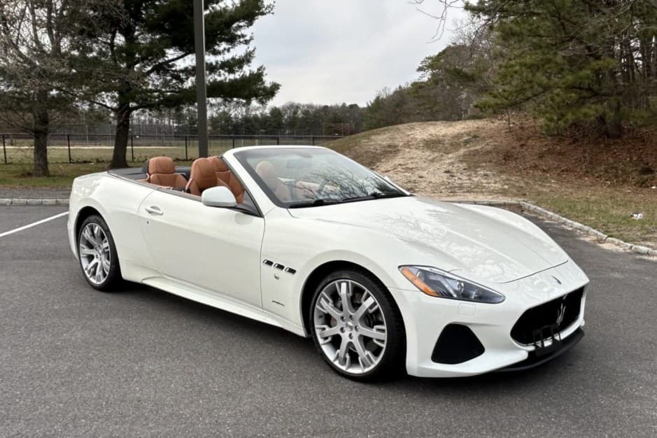 2018 Maserati GranTurismo sold for $44,050