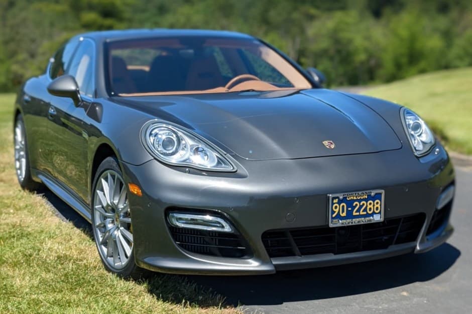 2012 Porsche Panamera sold for $77,000