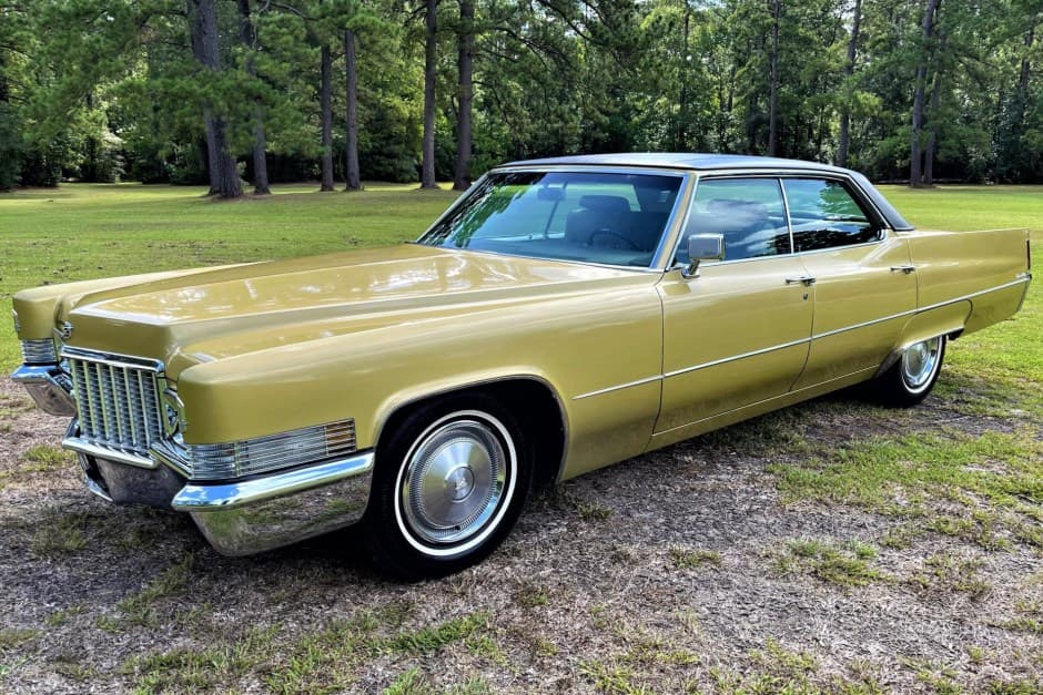 1970 Cadillac DeVille sold for $19,000