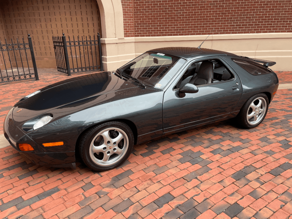 1995 Porsche 928 sold for $85,928