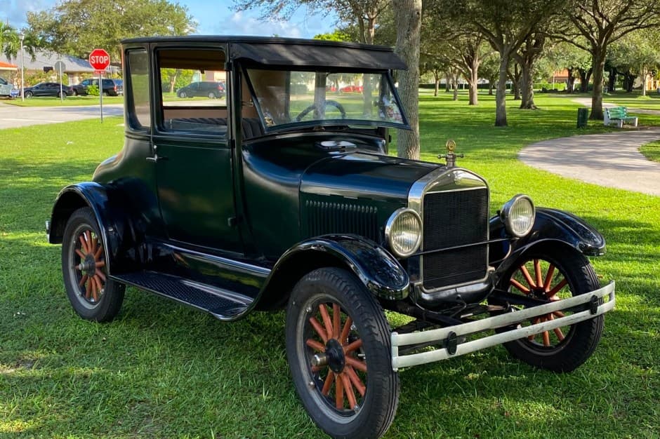 1926 Ford  sold for $8,100
