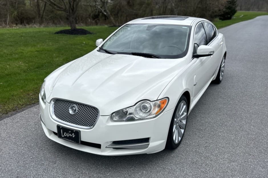 2009 Jaguar XF sold for $7,000
