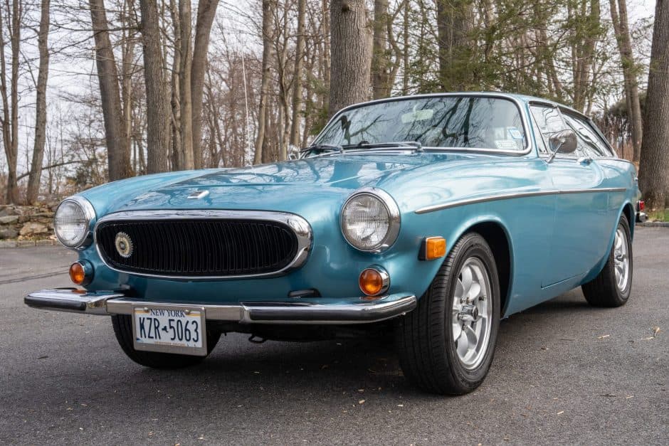 1973 Volvo 1800ES sold for $13,850