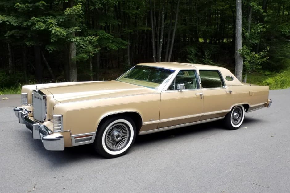 1979 Lincoln Continental (1970-1979) sold for $15,000