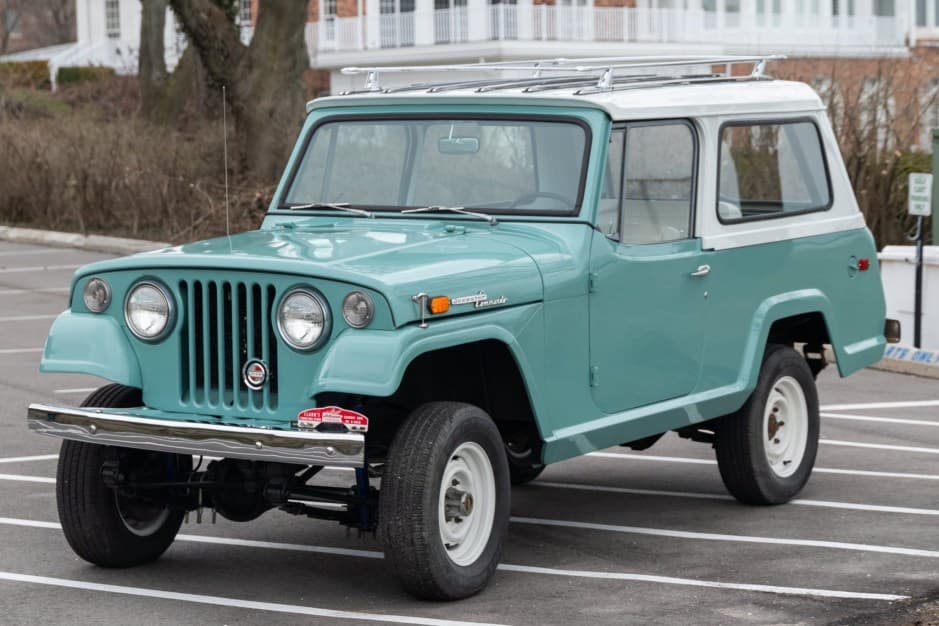 1971 Jeep Jeepster Commando sold for $28,250