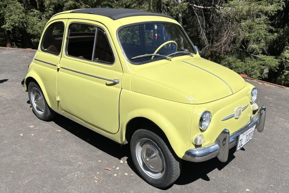 1959 Fiat Nuova 500 (1957-1975) sold for $10,250