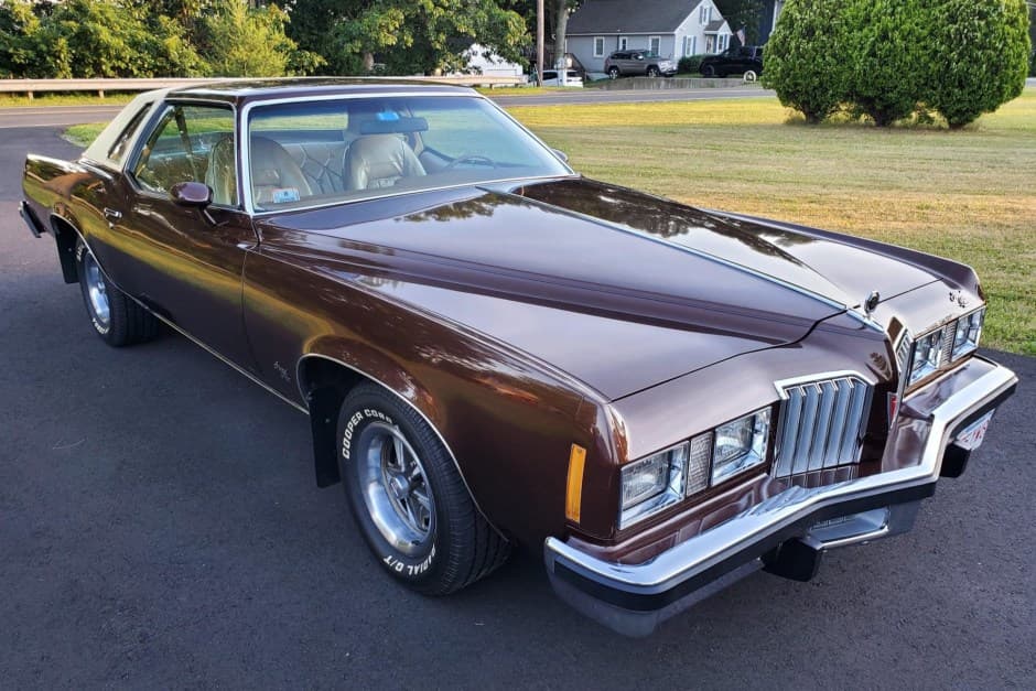 1977 Pontiac Grand Prix sold for $15,000