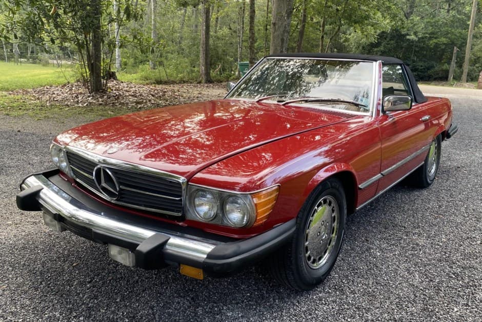 1977 Mercedes-Benz R107 SL sold for $14,750
