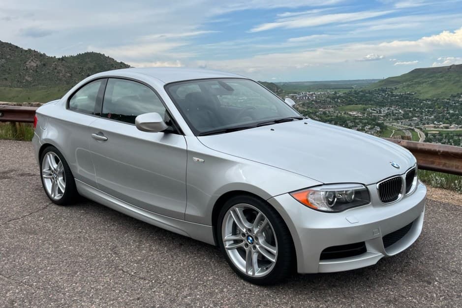2012 BMW E82/E88 1-Series sold for $31,250