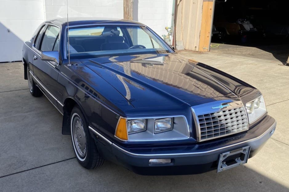 1983 Ford Thunderbird (1983-1988) sold for $8,000