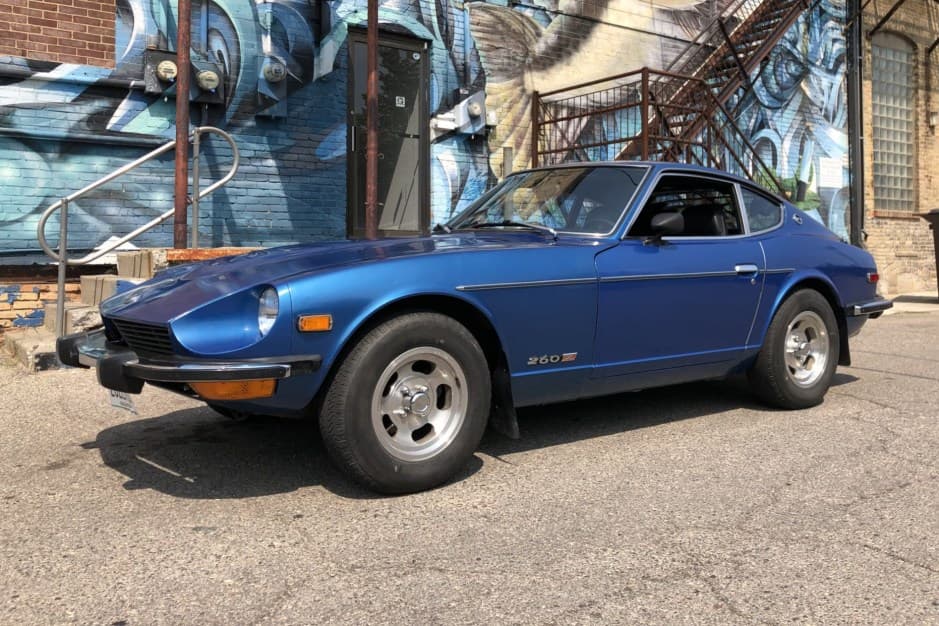 1974 Datsun 260Z sold for $25,000