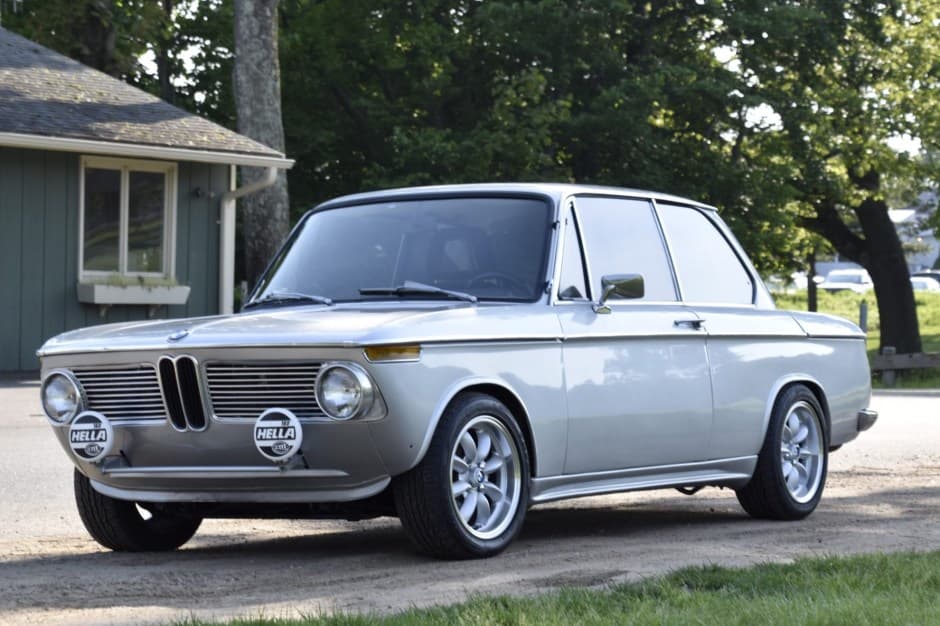 1969 BMW 1600 & 1602 sold for $27,750