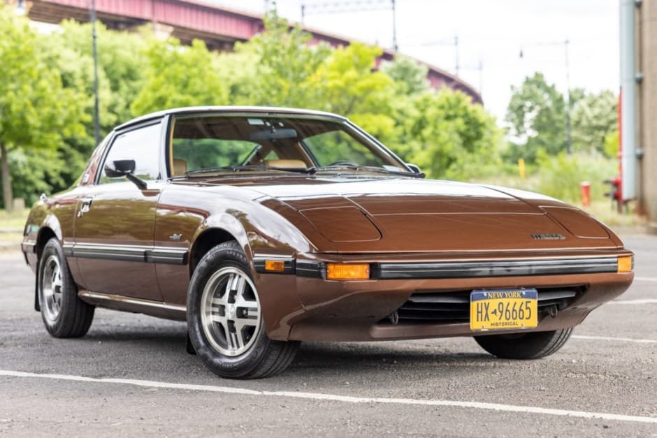 1983 Mazda RX-7 FB sold for $13,500