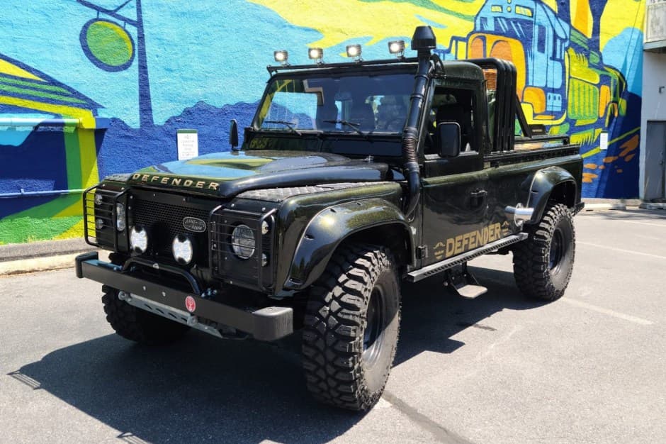 1992 Land Rover 110 / Defender 110 (Euro Spec) sold for $39,000