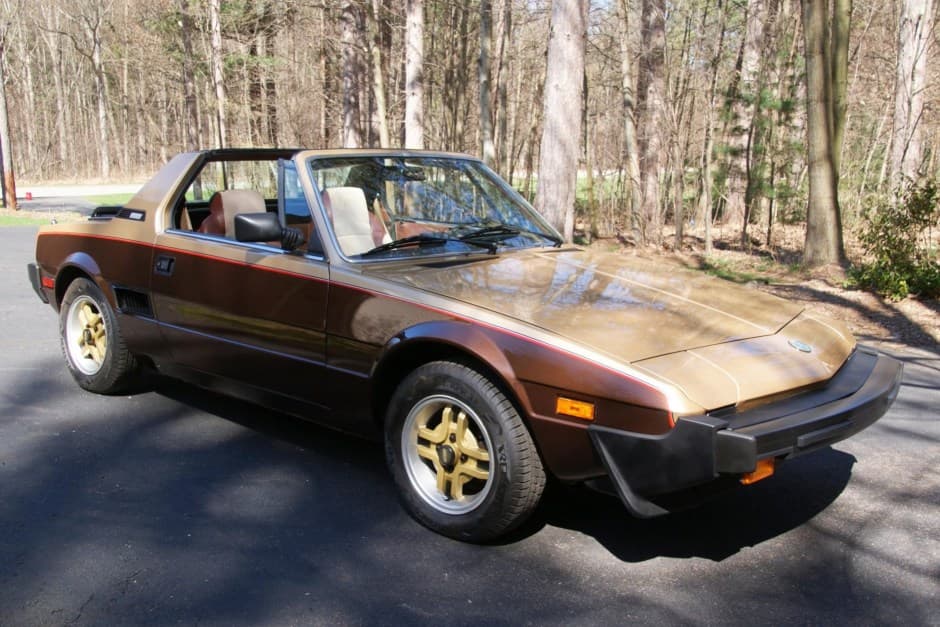 1985 Fiat X1/9 sold for $13,269