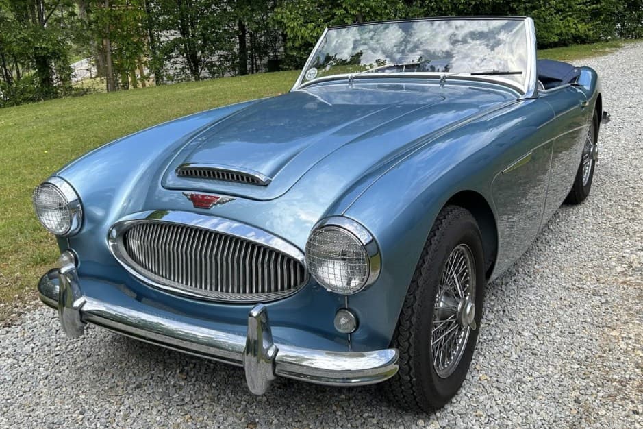 1962 Austin-Healey 3000 sold for $41,500