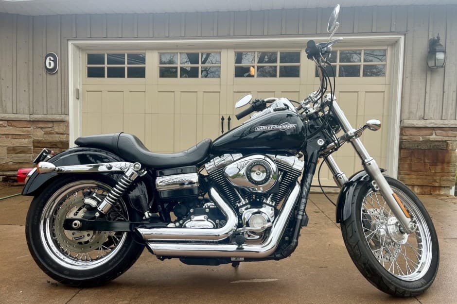 2012 Harley-Davidson Dyna sold for $7,600