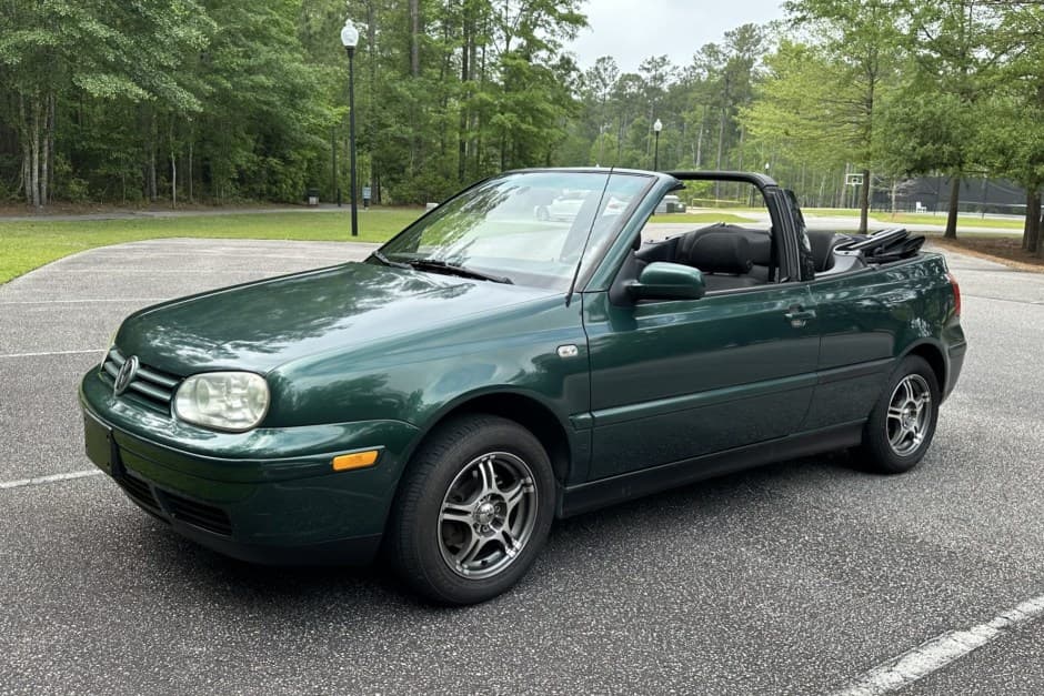2001 Volkswagen Golf/Rabbit Cabriolet sold for $4,800