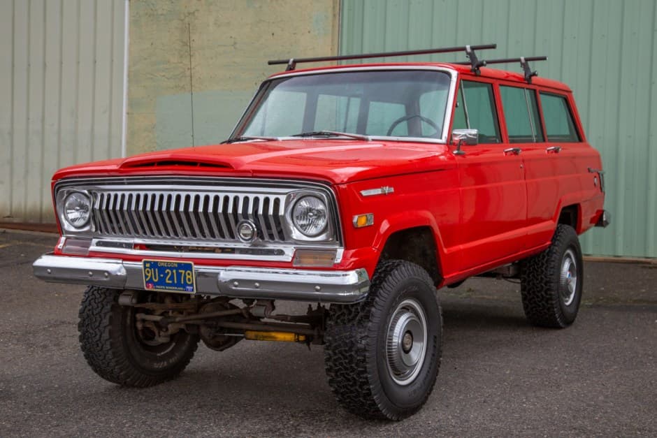 1970 Jeep SJ Wagoneer sold for $16,000