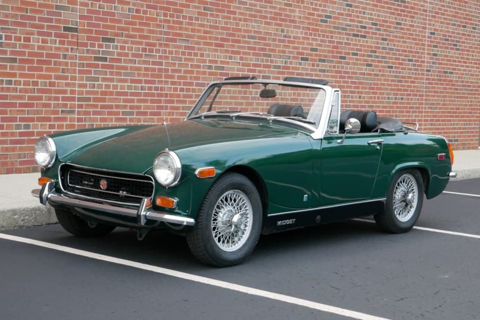 1971 MG Midget sold for $10,000