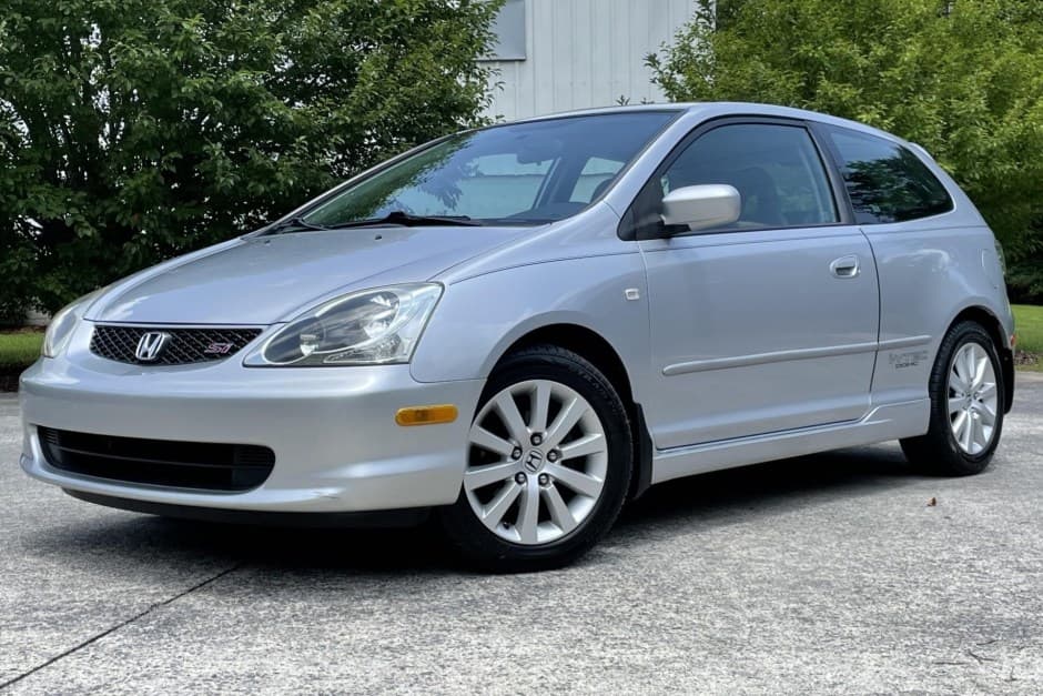 2004 Honda Civic Si sold for $14,000