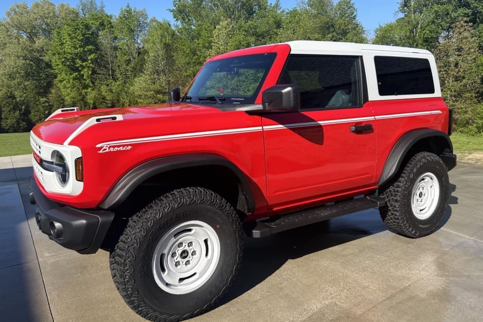 2024 Ford Bronco U725 sold for $49,000