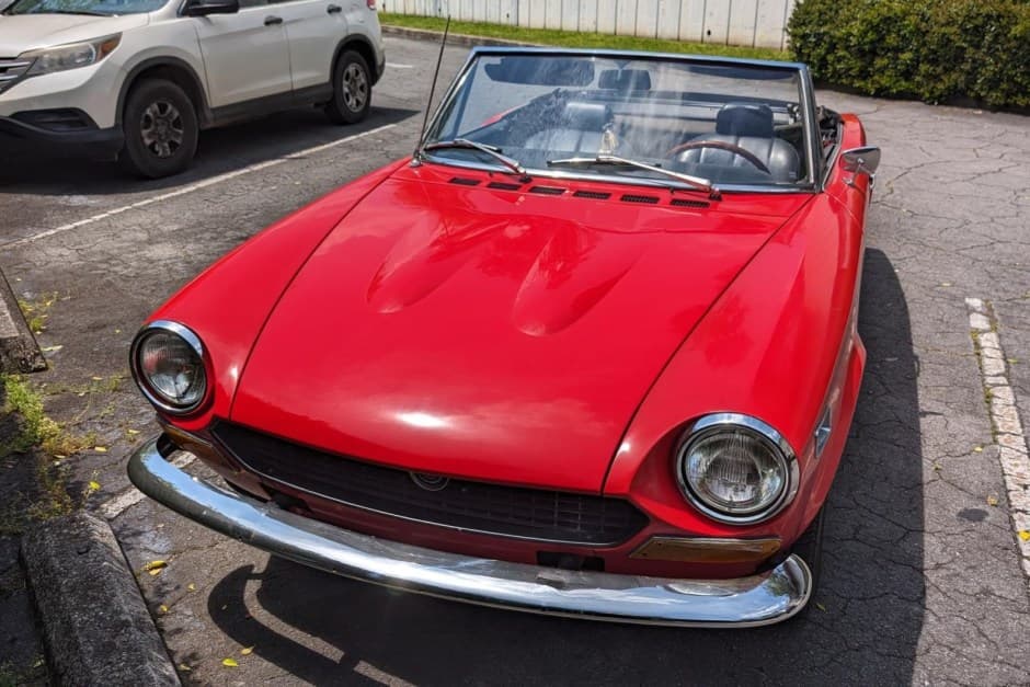 1974 Fiat 124 Spider (1966-1985) sold for $7,000