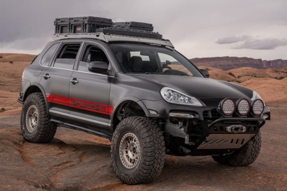 2008 Porsche 955/957 Cayenne (2003-2010) sold for $27,000