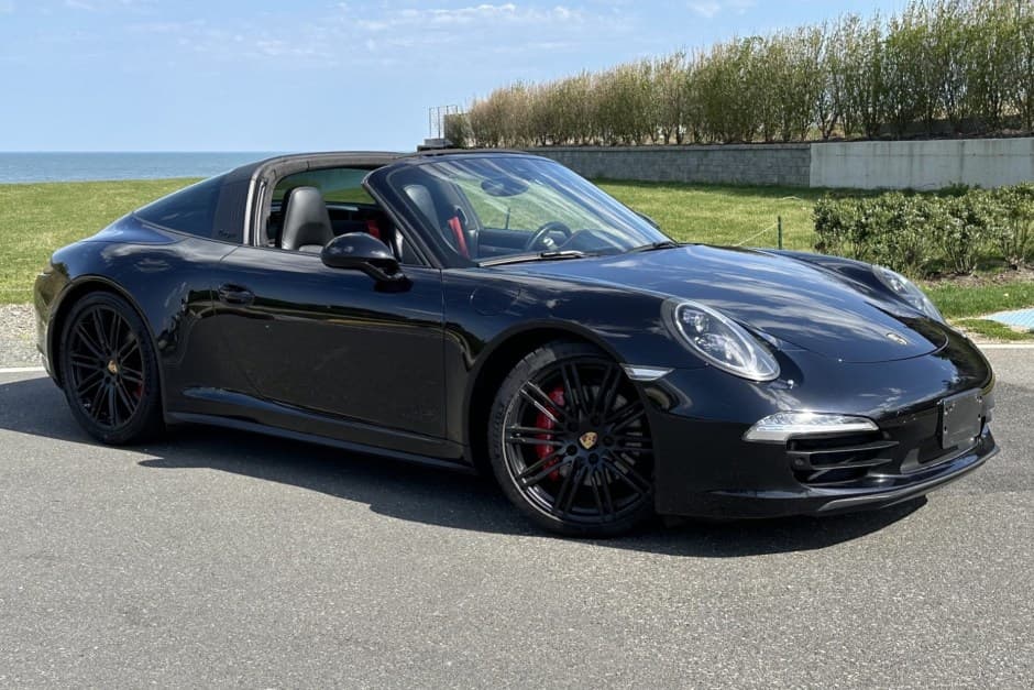 2016 Porsche 991 911 (Non-Turbo/GT2/GT3) sold for $95,146