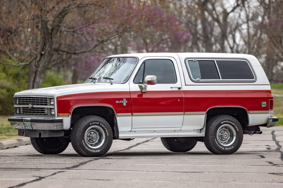 1984 Chevrolet K5 Blazer 1973-1991 sold for $28,750