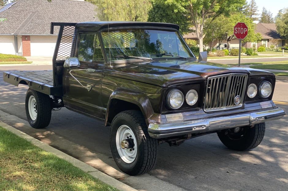 1968 Jeep Pickup sold for $6,600