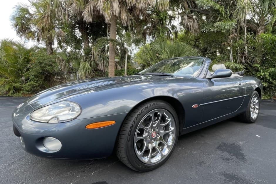 2001 Jaguar XKR sold for $16,500