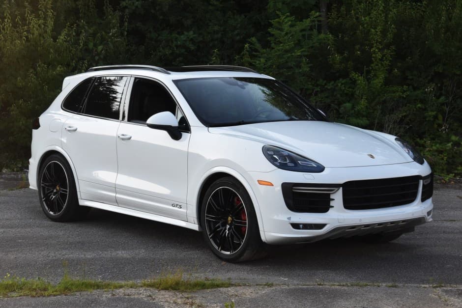 2017 Porsche 958 Cayenne (2011-2018) sold for $43,240