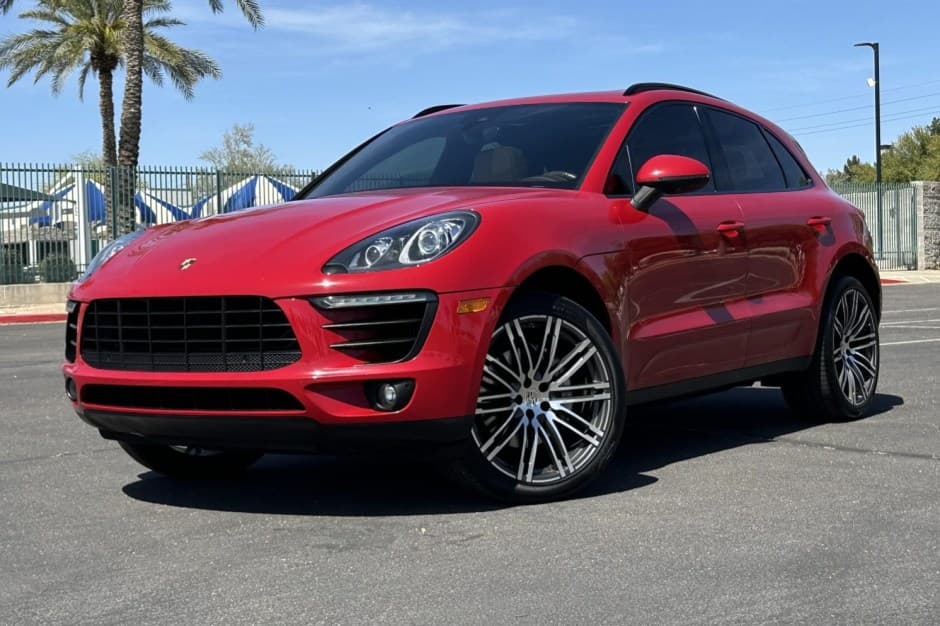 2017 Porsche Macan sold for $23,250