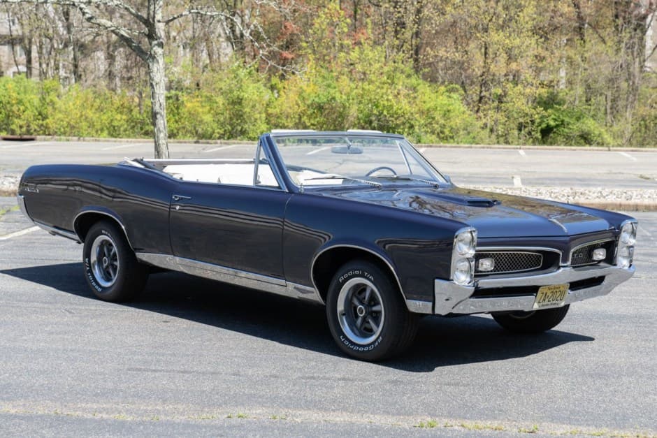 1967 Pontiac GTO sold for $69,501