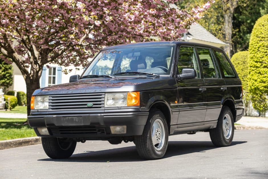 1997 Land Rover Range Rover P38A sold for $8,997