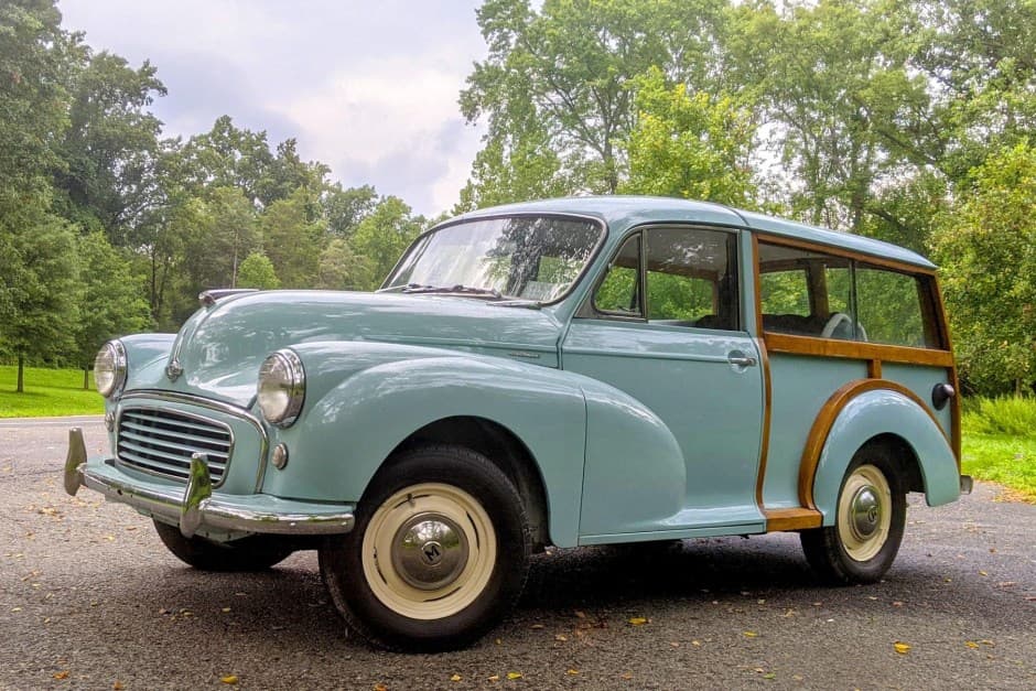 1962 Morris Minor sold for $11,100