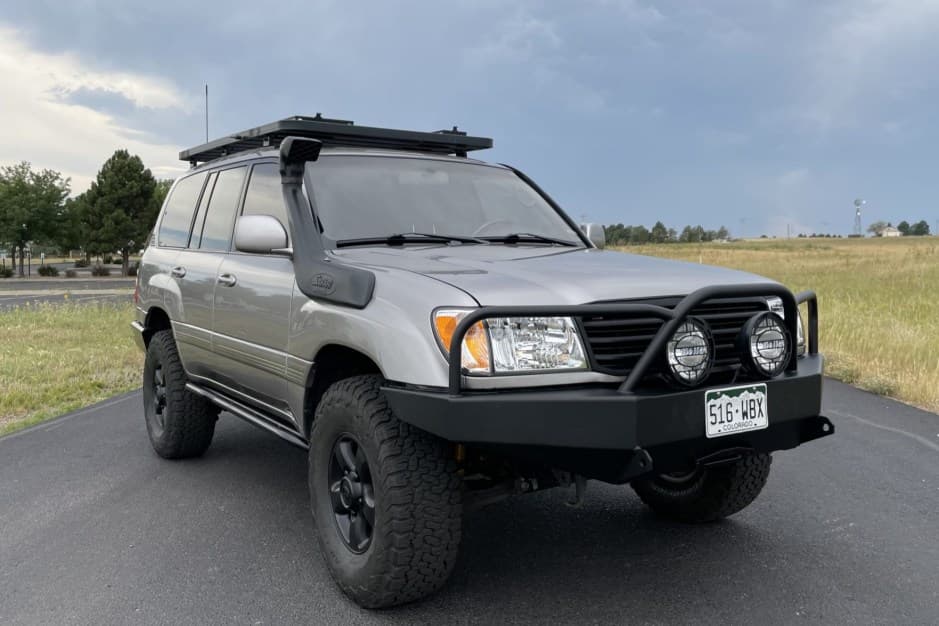 2002 Toyota Land Cruiser 100-Series sold for $29,500