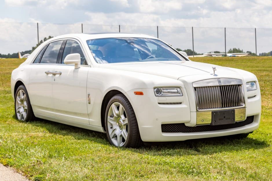 2013 Rolls-Royce Ghost sold for $138,000