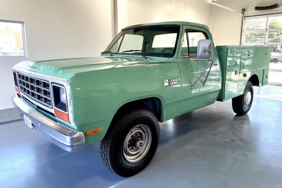 1983 Dodge Ram (1981-1993) sold for $10,750