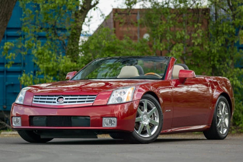 2008 Cadillac XLR sold for $42,500